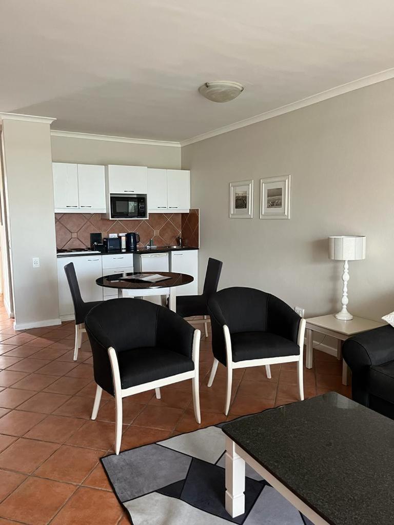 Cape Town Beachfront Apartments At Leisure Bay Exterior photo